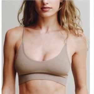 Seamless low back bralette